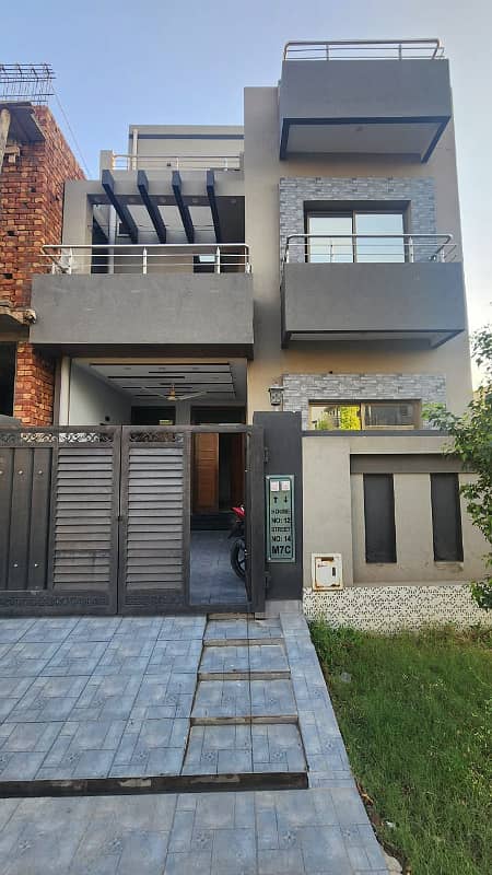 5 Marla Beautiful House Available For Rent In Lake City Sector M-7 Block C 0