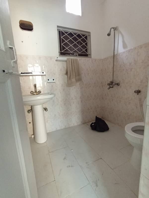 I-8. Markaz commcial apartment available for rent more options available 13