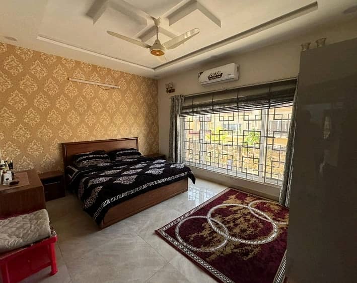 Prime Location 10 Marla House For sale In Islamabad 5