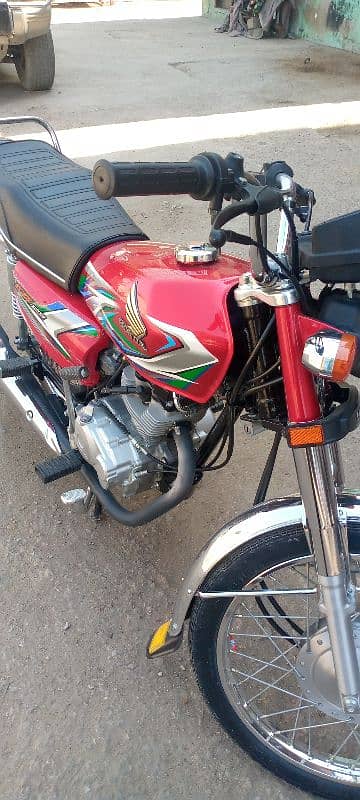 Honda CG 125 model 2023 Karachi number 6