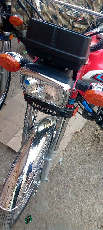 Honda CG 125 model 2023 Karachi number 8