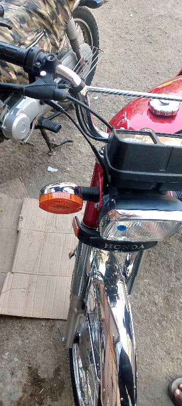 Honda CG 125 model 2023 Karachi number 10