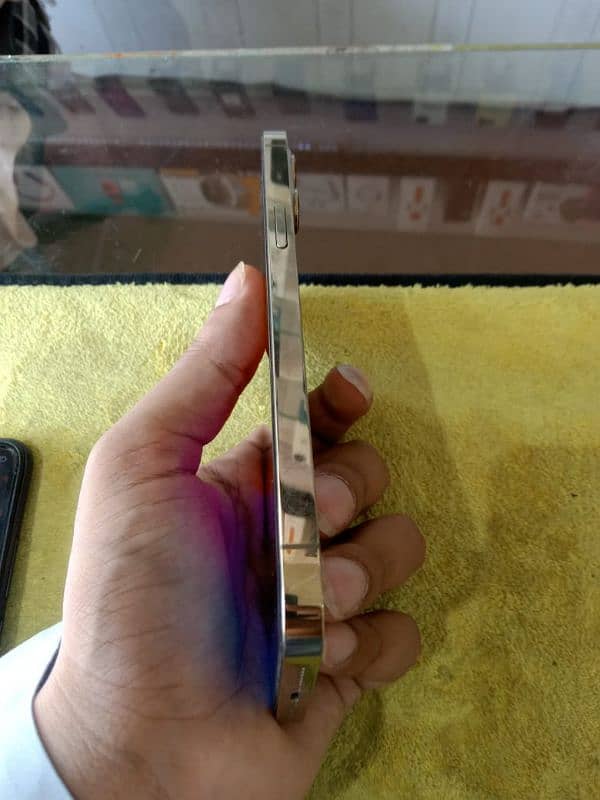 iPhone 12 pro max non pta 128 gb 4