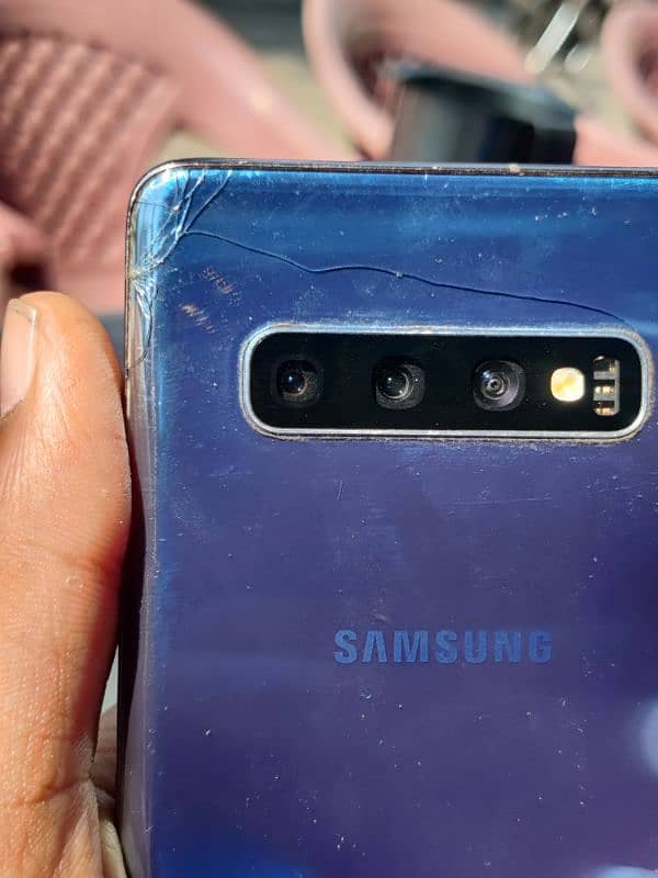 SAMSUNG S10  ALL OK EXCHANGE POSSIBLE 1