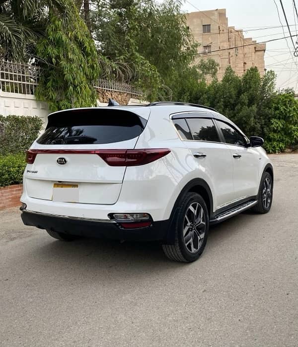 KIA Sportage AWD 2020 4