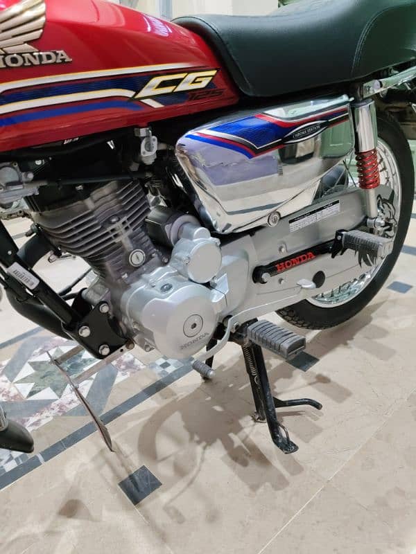 Honda 125 self start special edition 24 model 1