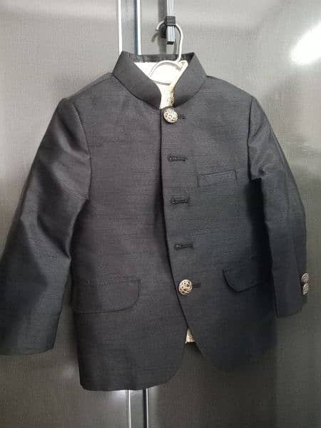 boys prince coat and west coat avialable in 2 sizes 2