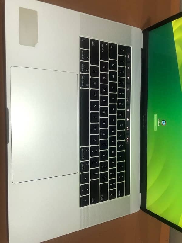 MacBook Pro 2018 15 inch, 32 GB Ram, 512GB 1