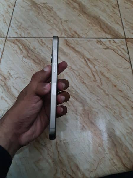 I phone 15 pro max Jv 256gb 4