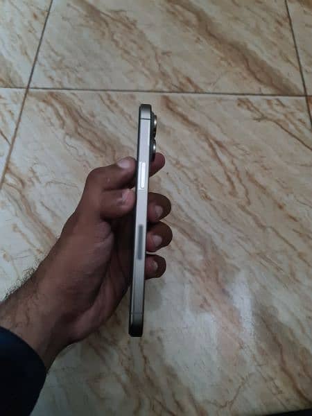 I phone 15 pro max Jv 256gb 5