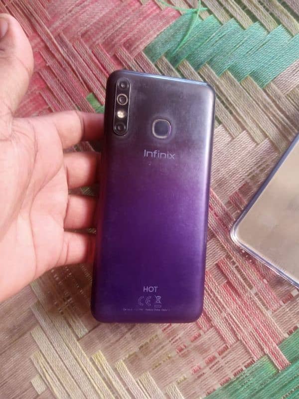 infinix hot 8 4 GB RAM 64GB ROM only phone hai panel change hai 3