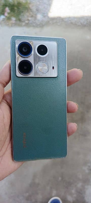 Infinix note 40 2