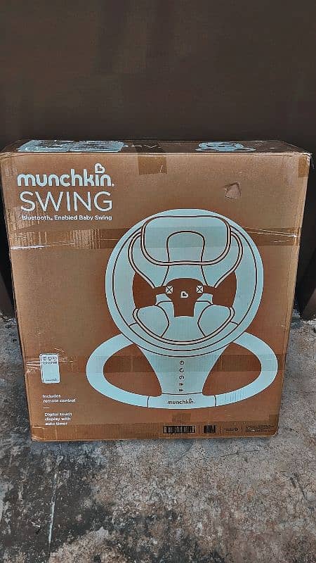 electric baby munchkin   swing 2