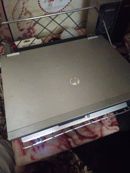 HP laptop good condition best price 2