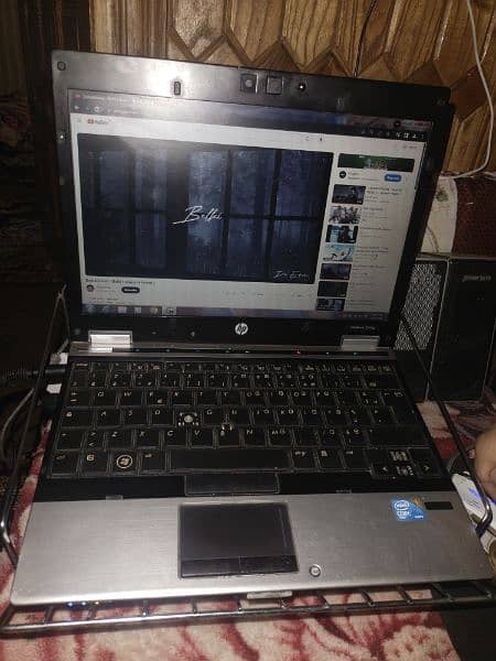 HP laptop good condition best price 3