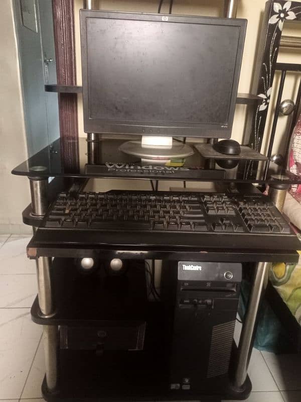 Computer with trolley 3