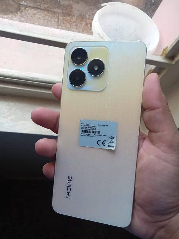 Realme C53 0