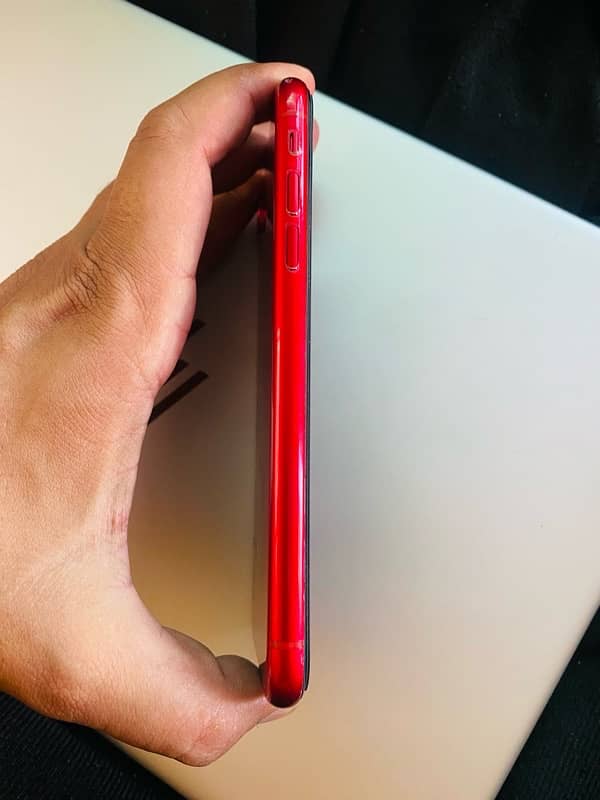 iphone Xr 64gb officially pta approved dual sim 4