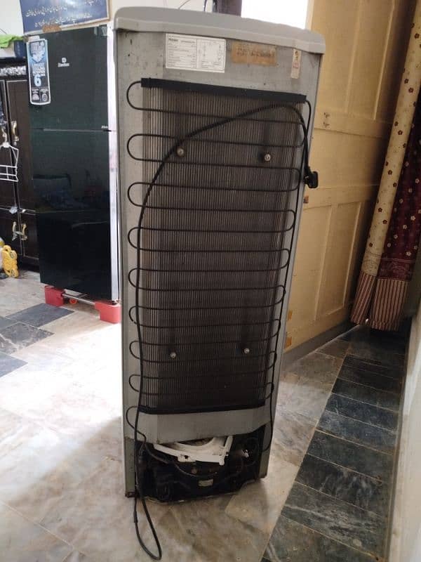 Haier Fridge 40,000 1