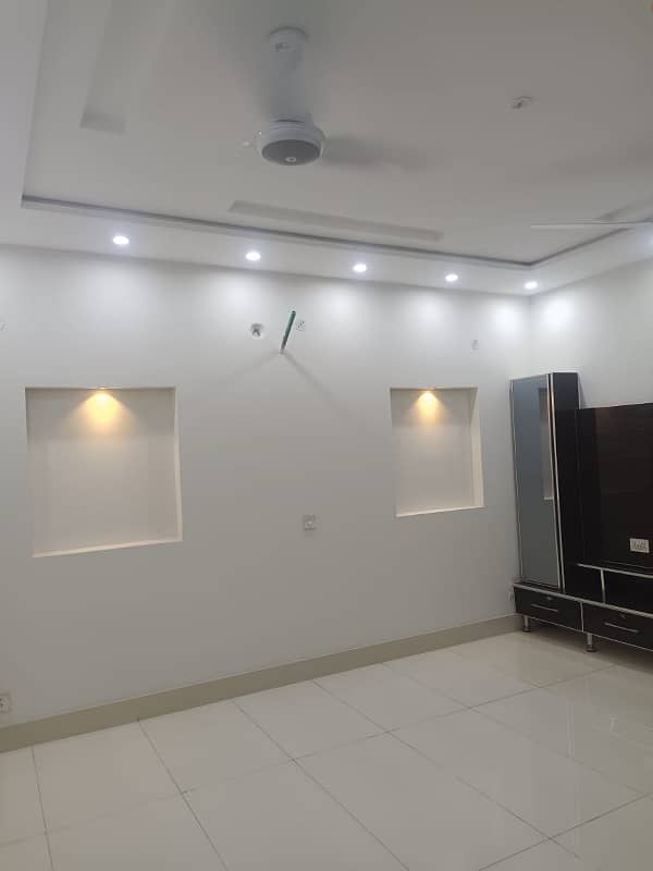 8 Marla brand new first entry house for rent available in DHA Rahbar 11 sector 1 defence Road Lahore 8