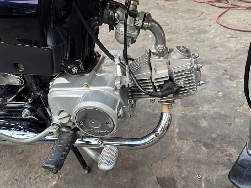 Honda 70cc 24 model scratchless condition fist honour 2