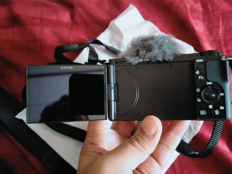 slightly used Sony ZV-E10 camera for sale 11