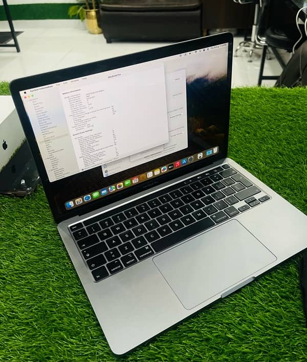 Macbook Pro 2020 Core i5 13”inch 8Gb Ram 256Gb ssd 2