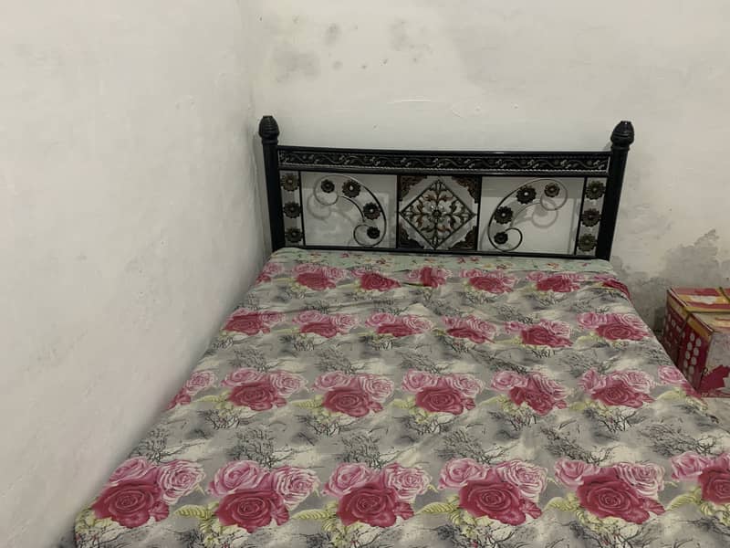 Iron bed 6*6 0