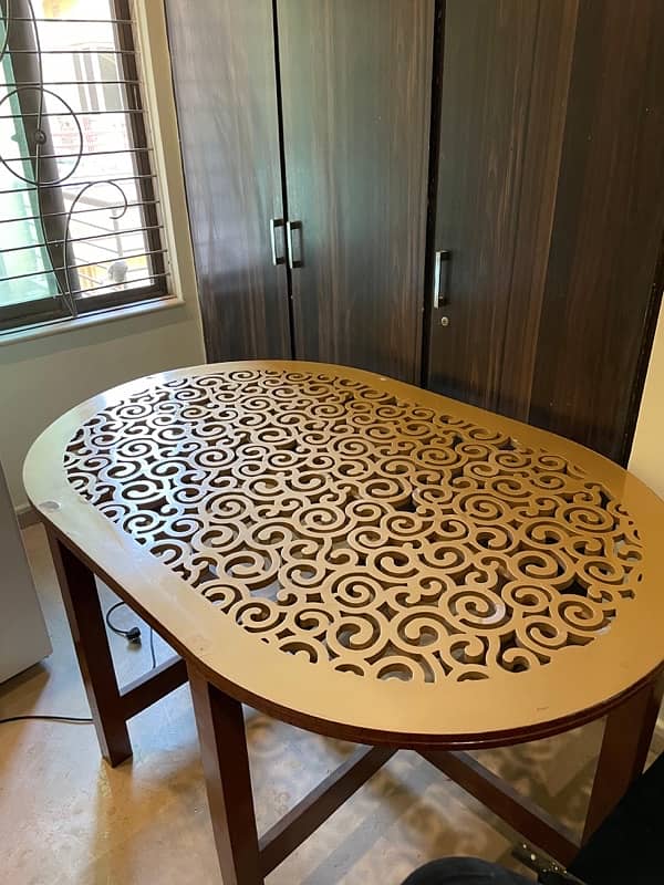 luxury dianing tabel and chairs 2