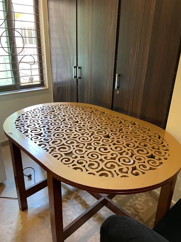 luxury dianing tabel and chairs 4