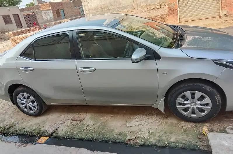 Toyota Corolla GLI 2018 1.3 5