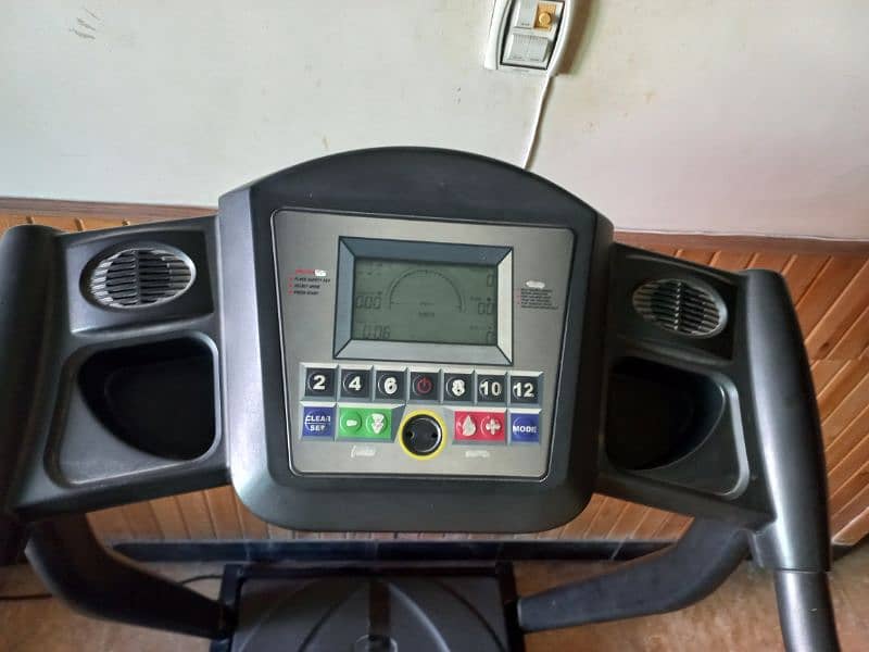 Renker's Electronic Automatic Treadmill - 120kg 7