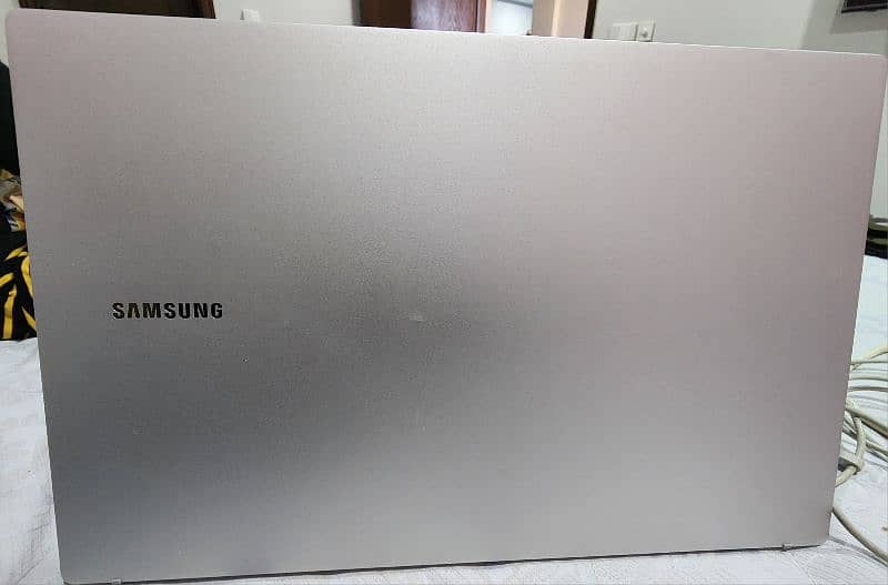 SAMSUNG WINDOWS 10 LAPTOP FOR SALE 0