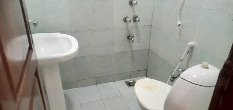 Flat For Urgent Sale G15/3 Islamabad 9