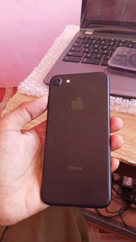 iphone7 PTA PROOF 128GB 1