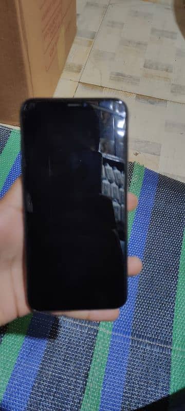 I phone xs max pta approved 10/10 condition 6