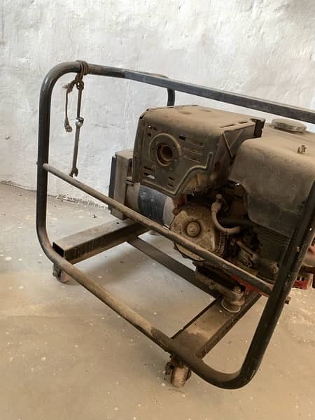 generator 5KVA honda 4