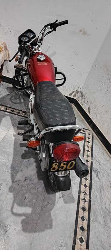 honda 125 self start 5