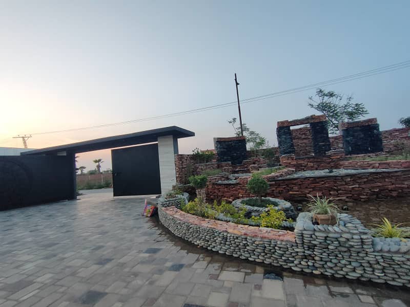 2 Acres 6 Bedrooms Fully Furnished Ultra Luxury Modern Design Farm House For Sale On Barki Road Lahore 6