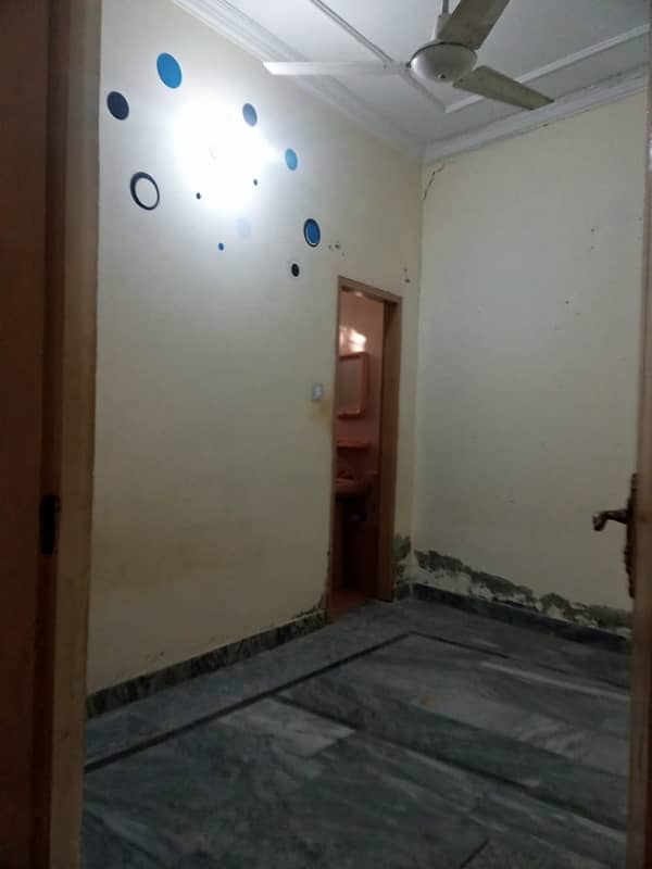 House for rent 4 Marla double story in Khanna dak near Sanam Chowk isb 3