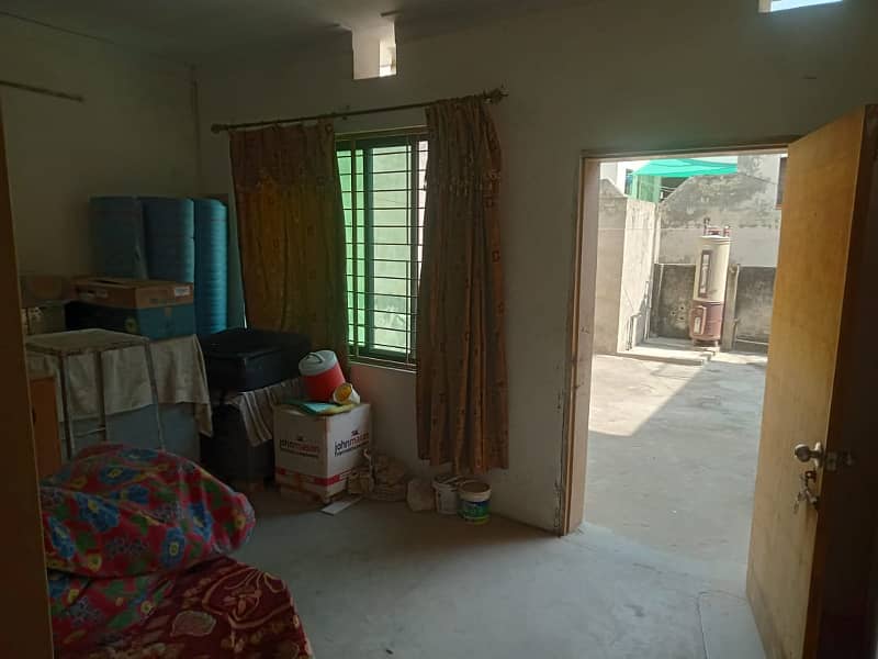 5 Marla Uper Portion For Rent ( Near Qurban School ) 1