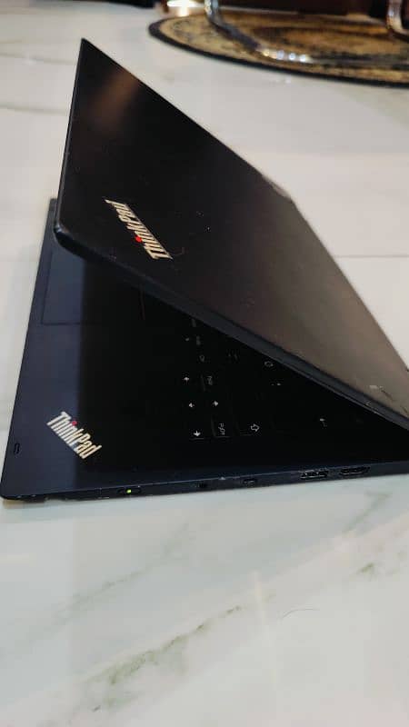 Lenovo ThinkPad X1 Yoga - 7th Gen Core i7 8250u Processor 16GB 3