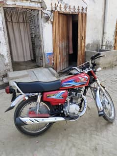 Honda Cg 125 (2024) model 9 hazar chala hai no number