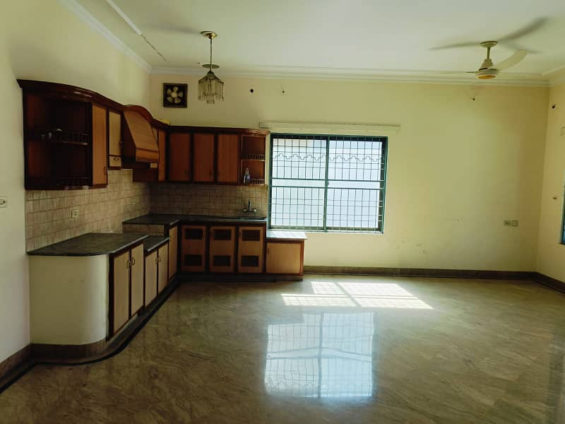 01 Kanal Beautifull House Available For Rent in DHA Lahore Cantt 0