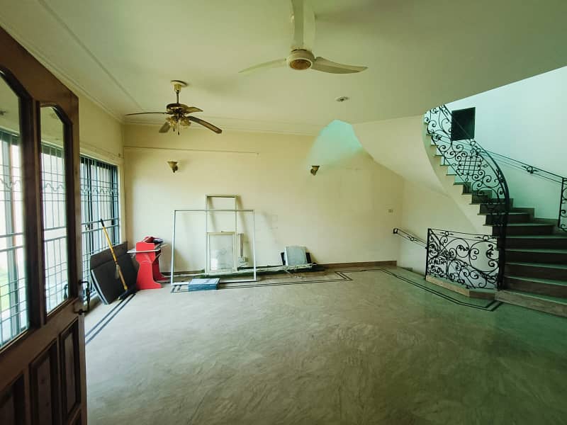 01 Kanal Beautifull House Available For Rent in DHA Lahore Cantt 22