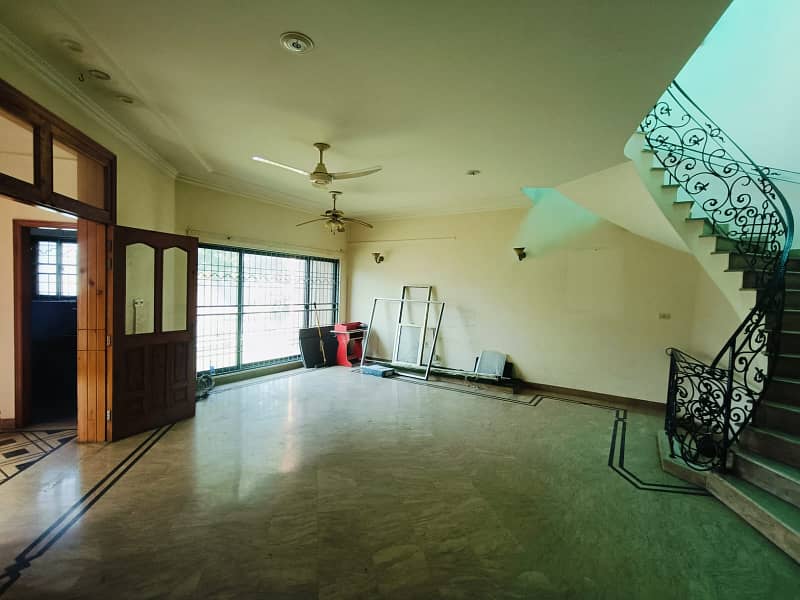 01 Kanal Beautifull House Available For Rent in DHA Lahore Cantt 27