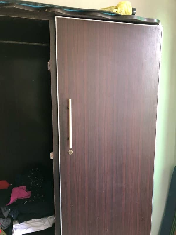 wooden cupboard mint condition 3