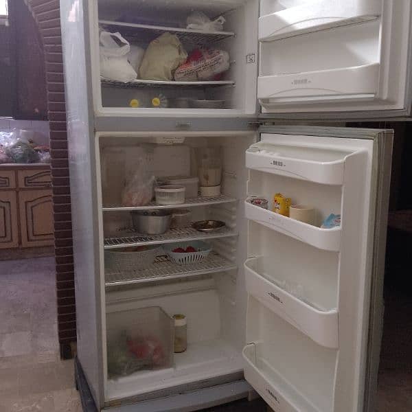 10 years used Dawlance fridge 1