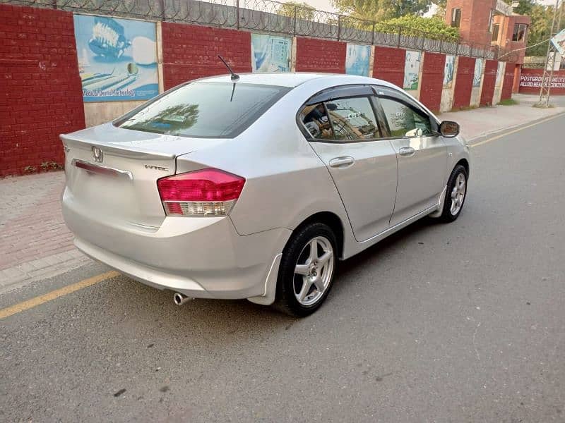 Honda City IDSI 2010 4