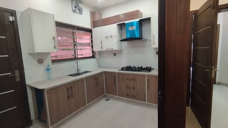 10 Marla, Corner House For Rent Sector C1 Bahria Enclave Islamabad 8